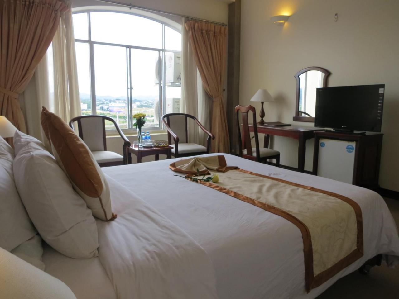 Indochine Hotel Tỉnh Kontum Kültér fotó